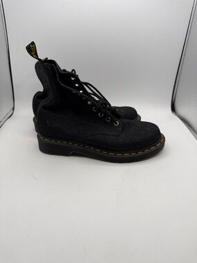 Dr. Martins women’s 8 Lace-Up Canvas Combat Boots with Yellow Stitching S6